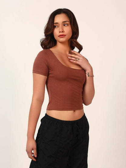EssentialForm Fitted Scoop Neck Baby Tee