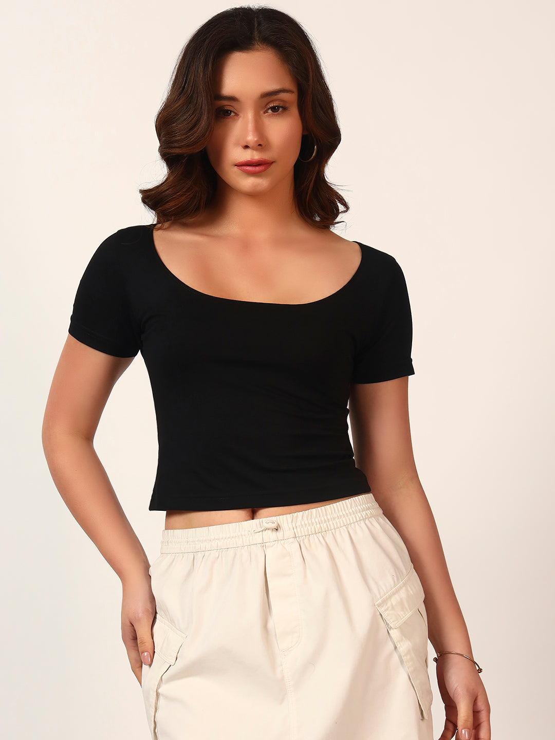 EssentialForm Fitted Scoop Neck Baby Tee