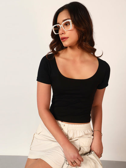 EssentialForm Fitted Scoop Neck Baby Tee